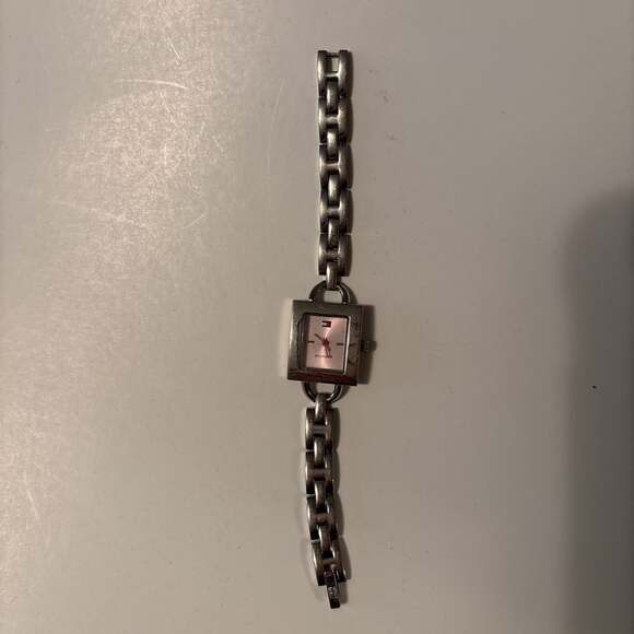 Tommy Hilfiger Ladies Wrist Watch Silver Tone Square - Picture 1 of 3